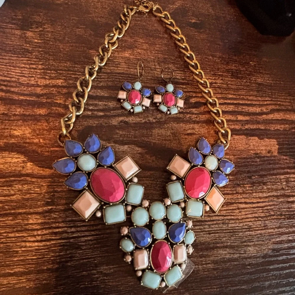 Vintage Multicolor Statement Floral Bib Necklace and Earrings‎ Set 22